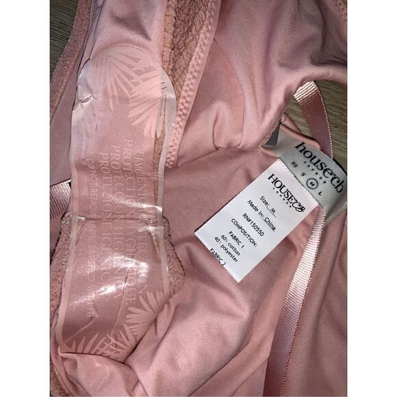 House of CB Antilla Crinkled Brief Bikini Bottom in Color Blush size M - Picture 10 of 11